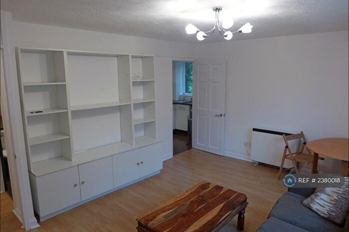 1 Bedroom Flat To Rent In Beacon Gate, London, SE14