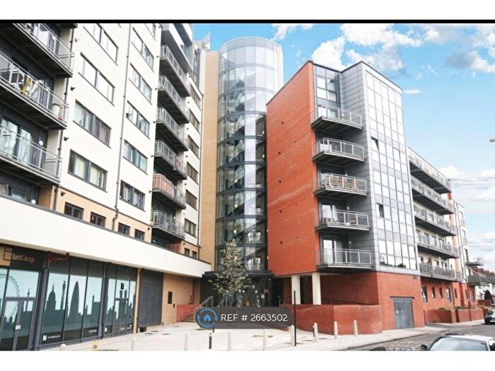 2 Bedroom Flat To Rent In Perth Road, Ilford, IG2