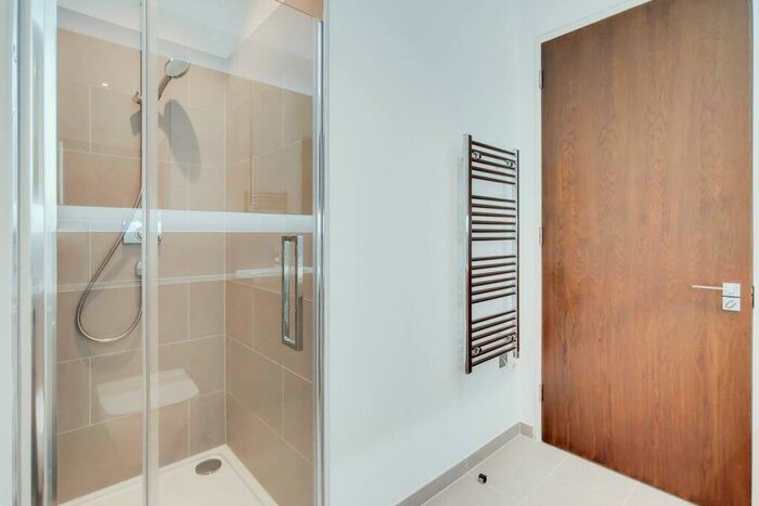 1 Bedroom Flat To Rent In Bayham Street, Camden Town, London, NW1