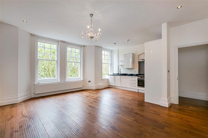 3 Bedroom Flat To Rent In Old Brompton Road, South Kensington, SW7