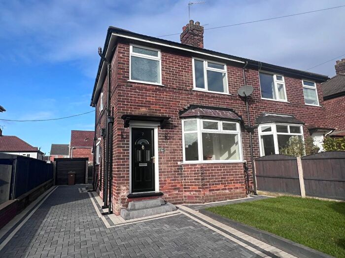 3 Bedroom Semi-Detached House To Rent In Willow Grove, Blurton, Stoke-On-Trent, ST3