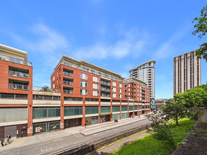 2 Bedroom Apartment For Sale In Horizon, Broad Weir, Bristol, BS1