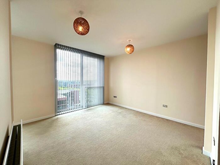 1 Bedroom Apartment To Rent In The Hub, Milton Keynes, MK9