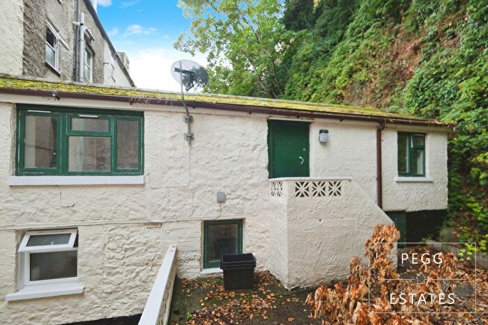 1 Bedroom Flat For Sale In Rock Road, Torquay, TQ2