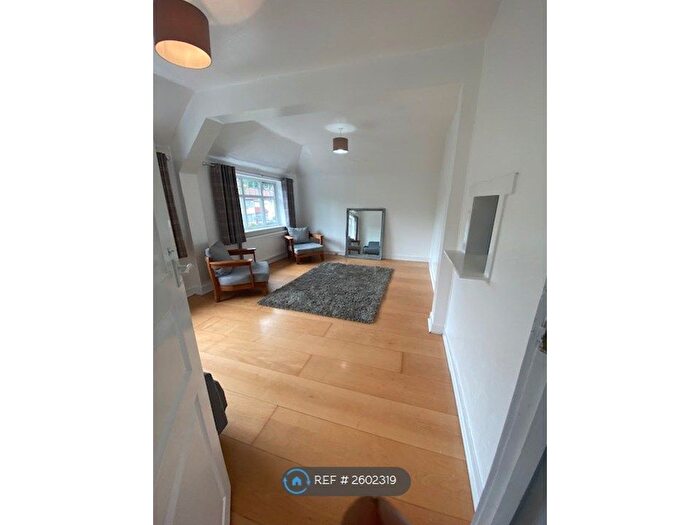 2 Bedroom Flat To Rent In Oakington Avenue, Wembley, HA9