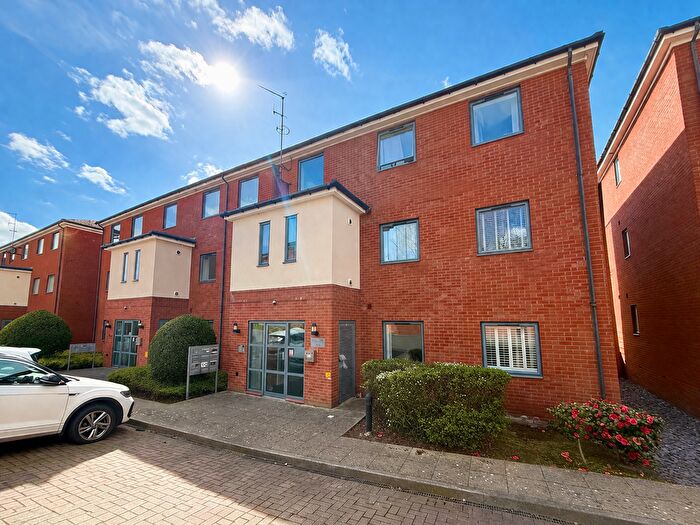 2 Bedroom Flat For Sale In High Street, Amblecote, Stourbridge, DY8