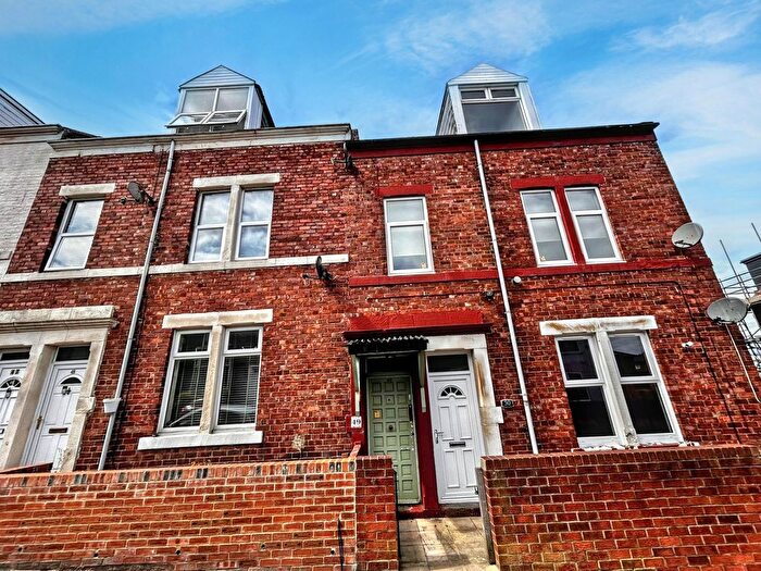 5 Bedroom Maisonette For Sale In Deckham Terrace, Gateshead, NE8