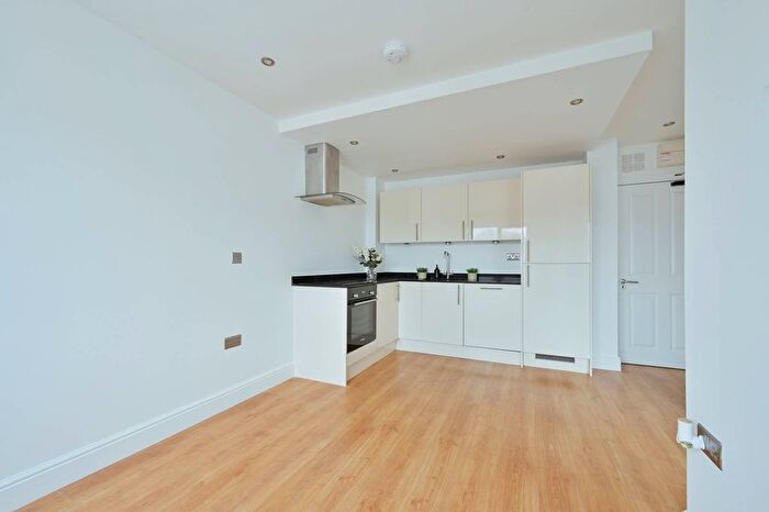 1 Bedroom Flat To Rent In Swan Court, Hemel Hempstead, HP1