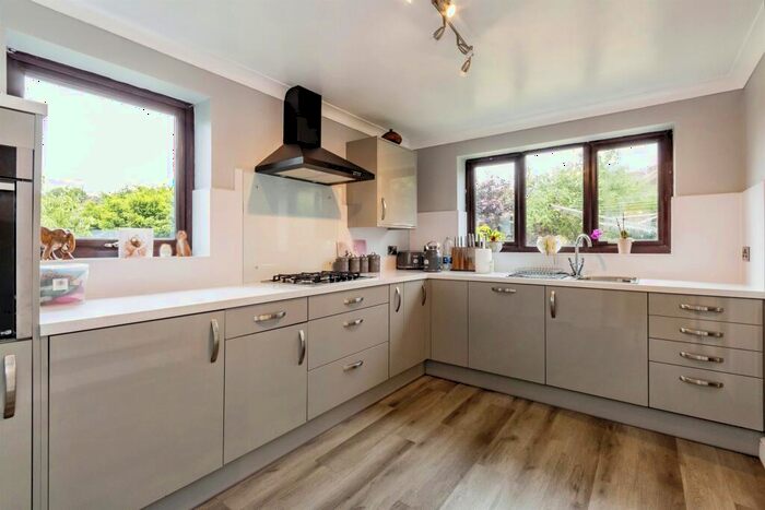 4 Bedroom Detached House For Sale In Lime Grove, Bottesford, Nottingham, NG13