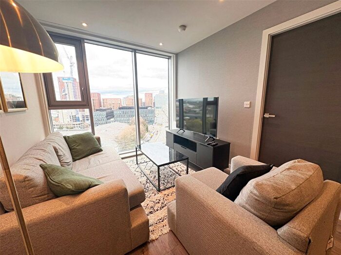 1 Bedroom Flat To Rent In Greengate, Salford, Greater Manchester, M3