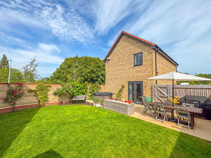 3 Bedroom Detached House For Sale In Barn Owl Road, Yatton, BS49