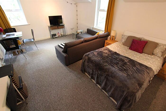 Studio To Rent In Chatham Grove, West Didsbury, Manchester, M20
