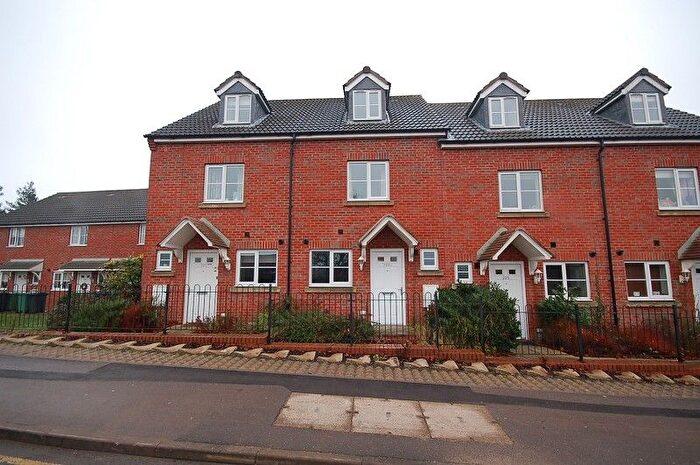 3 Bedroom Terraced House To Rent In High Street, Peterborough, Cambridgeshire, PE2