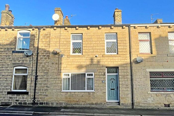 3 Bedroom Terraced House For Sale In Main Street, Sutton In Craven, BD20