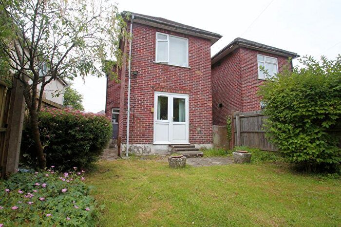 2 Bedroom Property To Rent In Wallisdown Road, Poole, BH11