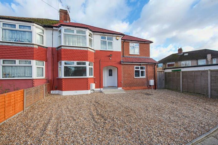 2 Bedroom Maisonette To Rent In Gordon Road, West Drayton, UB7