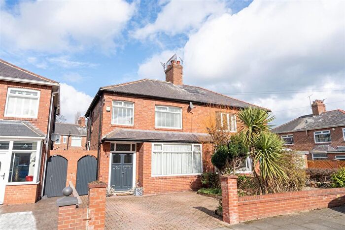 3 Bedroom Semi Detached House For Sale In Belvedere, North Shields, NE29