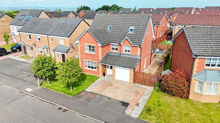 6 Bedroom Detached House For Sale In Glen Isla Drive, Carluke, ML8