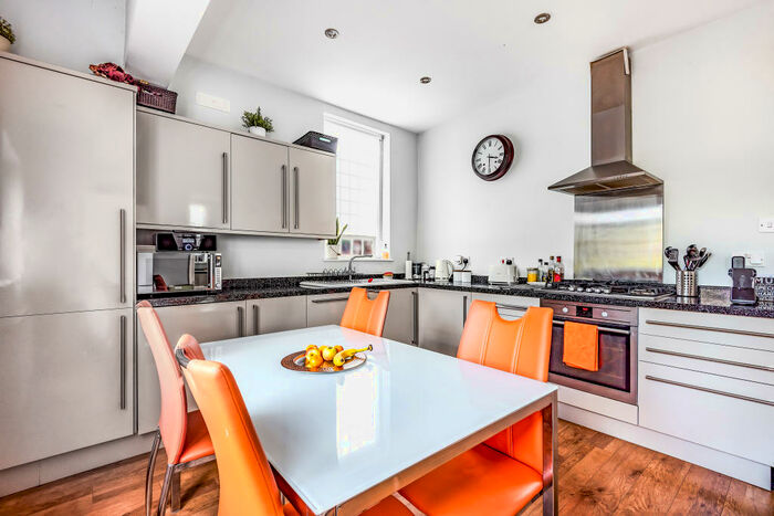 4 Bedroom House To Rent In Crown Road, Orpington, BR6