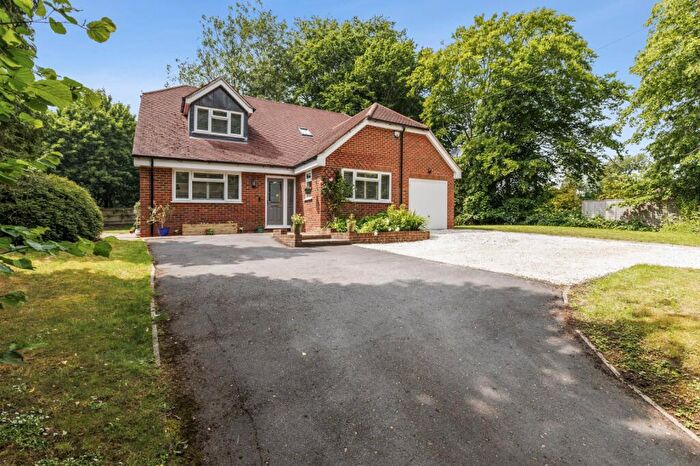 5 Bedroom Detached House For Sale In Fox's Lane, Kingsclere, Newbury, Hampshire, RG20