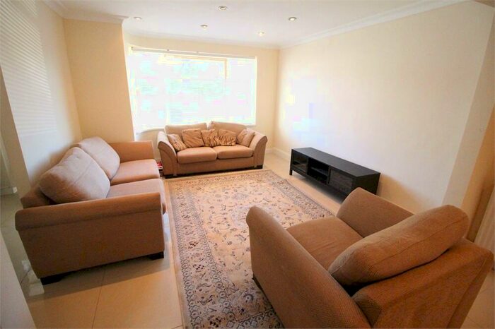 3 Bedroom Semi-Detached House To Rent In Langley Crescent, Edgware, HA8