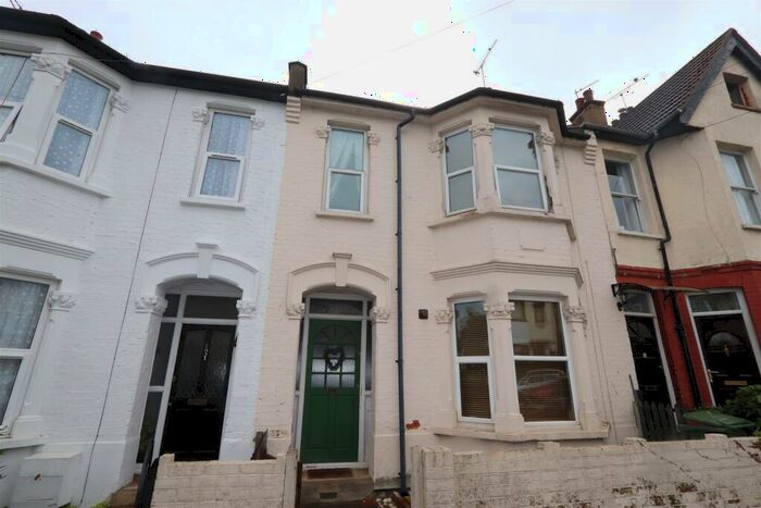 3 Bedroom Terraced House To Rent In Tintern Avenue, Westcliff-On-Sea, SS0