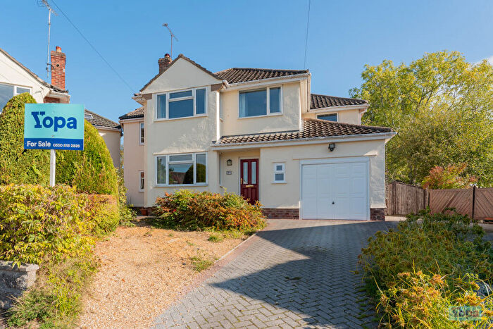 4 Bedroom Detached House For Sale In Dee Park Close, Wirral, CH60
