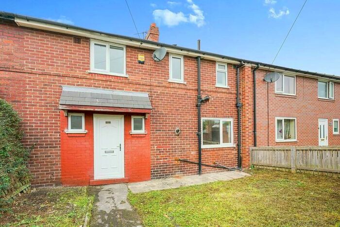 3 Bedroom Semi-Detached House To Rent In Poole Road, Leeds, West Yorkshire, LS15