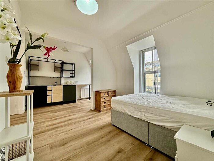 Studio To Rent In North Road, Plymouth, PL4