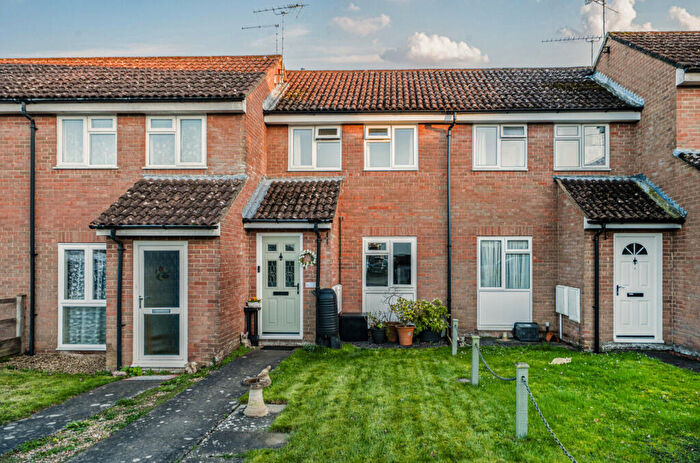 2 Bedroom Terraced House For Sale In Gaskell Close, Holybourne, Alton, Hampshire, GU34