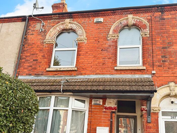 1 Bedroom Flat To Rent In Hainton Avenue, Grimsby, DN32