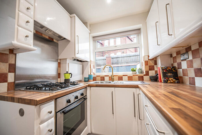 2 Bedroom Terraced House To Rent In Cherry Road, Chester, CH3