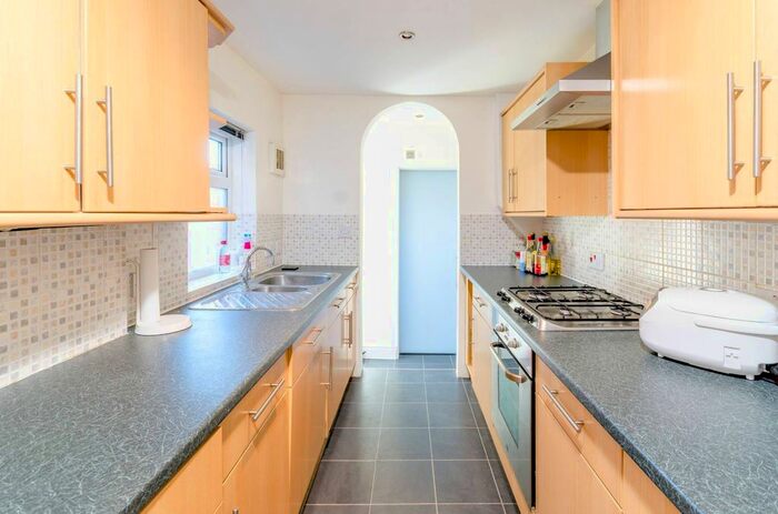 1 Bedroom Flat To Rent In Springfield Road, Guildford, GU1