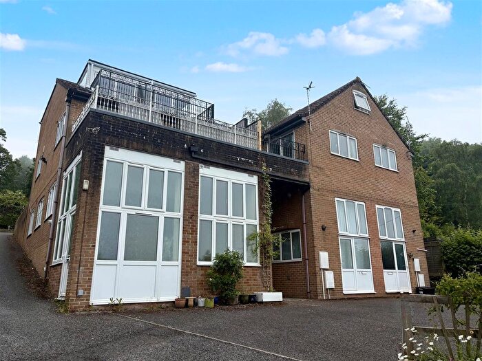 1 Bedroom Flat For Sale In Uplyme Road, Lyme Regis, DT7