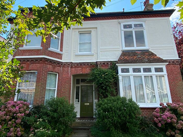 1 Bedroom Flat To Rent In Winchester Road, Worthing, BN11