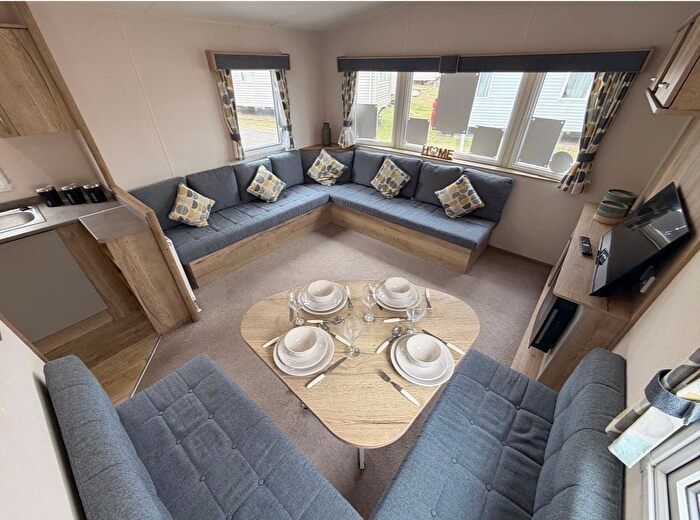 2 Bedroom Mobile/park Home For Sale In Leysdown Road, Leysdown-On-Sea, Sheerness, ME12