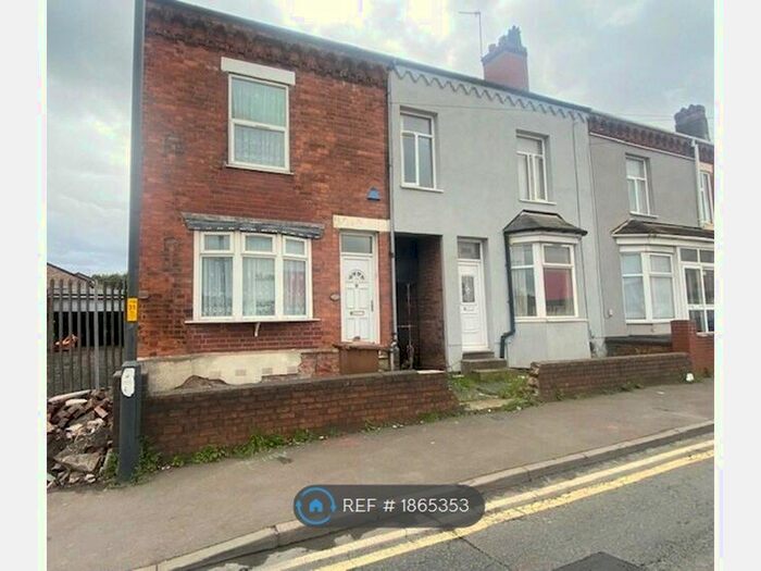 4 Bedroom Terraced House To Rent In Walsall Road, Wednesbury, WS10