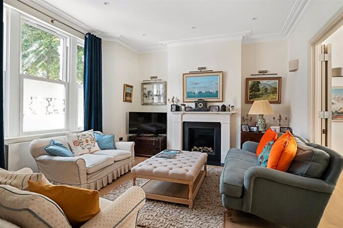 6 Bedroom Terraced House For Sale In Thirsk Road, London, SW11