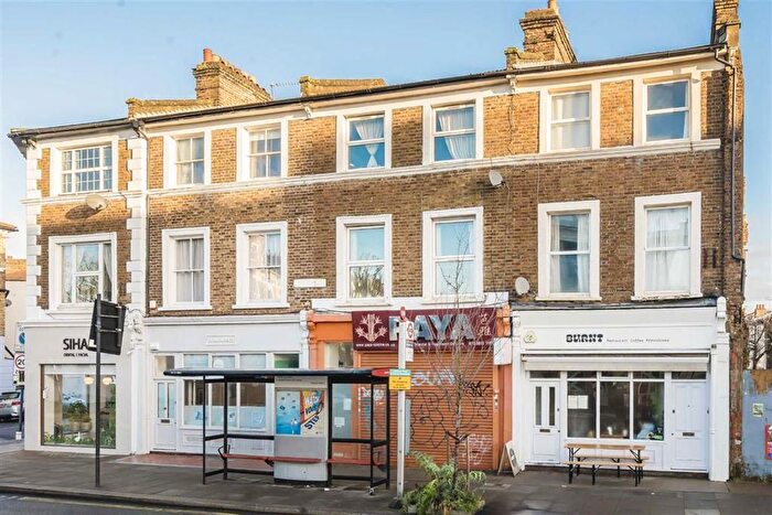 Terraced House For Sale In Askew Road, London, W12