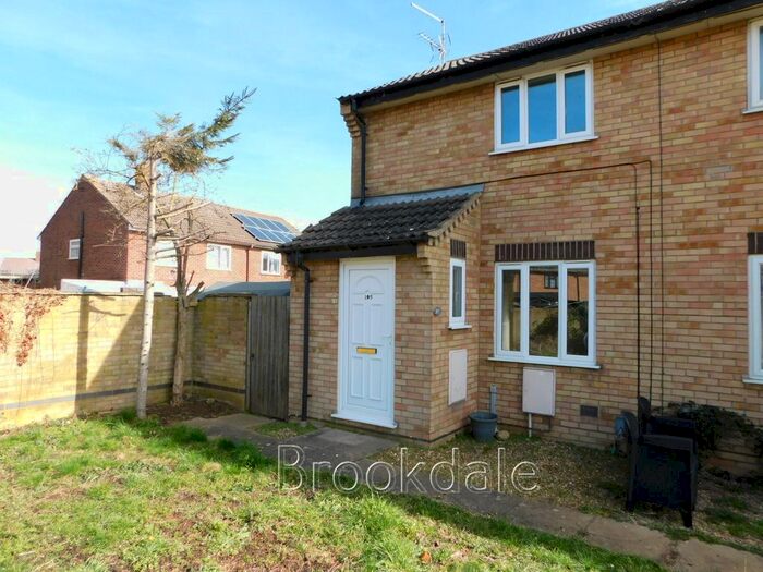 2 Bedroom End Of Terrace House To Rent In Swale Avenue, Peterborough, PE4
