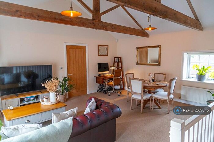 2 Bedroom Flat To Rent In The Stables, Raywell, Cottingham, HU16