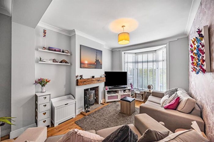 3 Bedroom Terraced House For Sale In Emsworth Road, Portsmouth, PO2