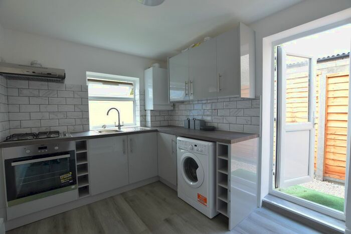 4 Bedroom Terraced House To Rent In Roslyn Road, London, N15