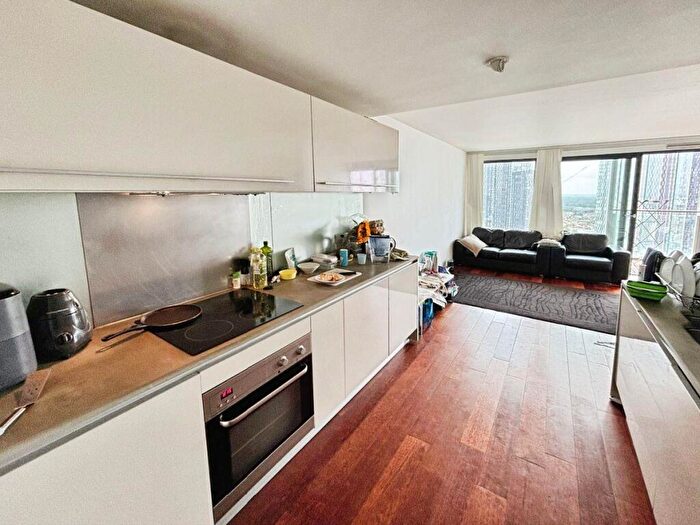 1 Bedroom Apartment To Rent In Beetham Tower, Deansgate, Manchester, M3