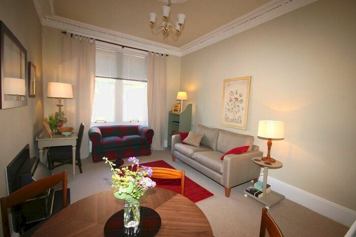 2 Bedroom Flat To Rent In Jeffrey Street, Edinburgh, EH1