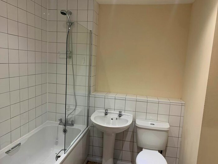 3 Bedroom Terraced House To Rent In The Heys, Ashton-Under-Lyne, Lancashire, OL6