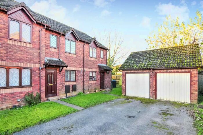 2 Bedroom Terraced House To Rent In Thatcham, Berkshire RG19