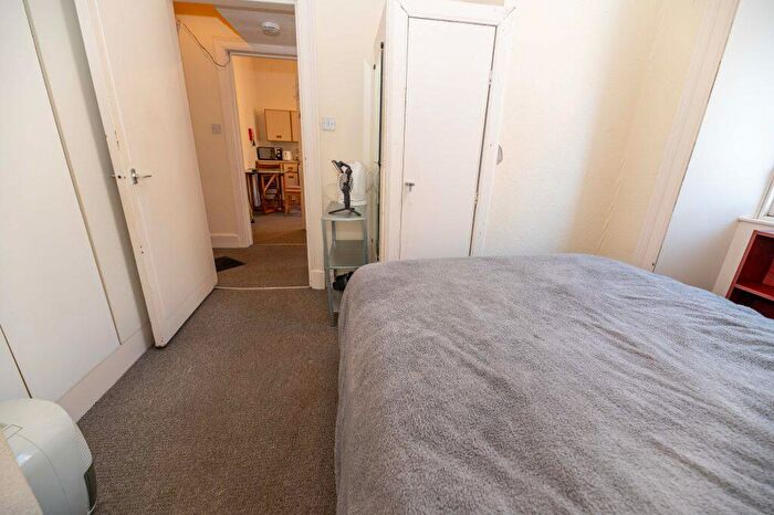 1 Bedroom Flat To Rent In L – Causewayside, Edinburgh, EH9