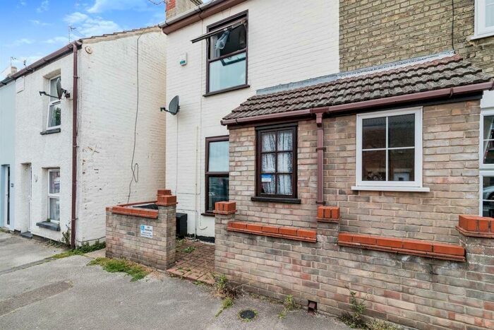 3 Bedroom House To Rent In Morton Road, Lowestoft, NR33