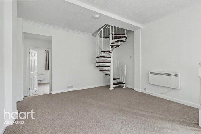 2 Bedroom Flat To Rent In King Street, Ramsgate, CT11